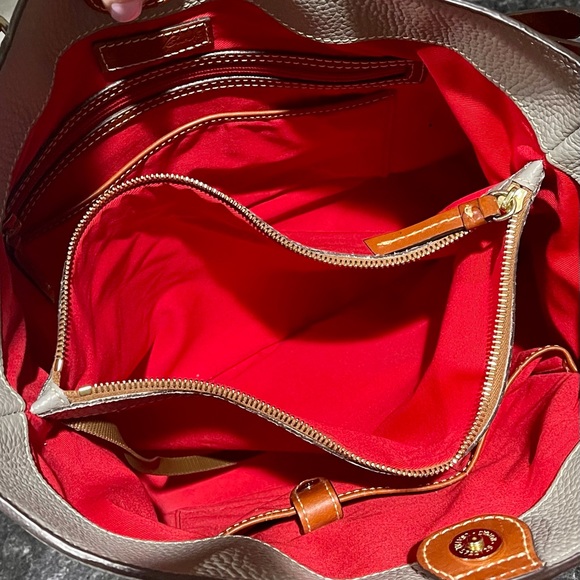 Dooney & Bourke Lg Chelsea Satchel - Picture 10 of 13